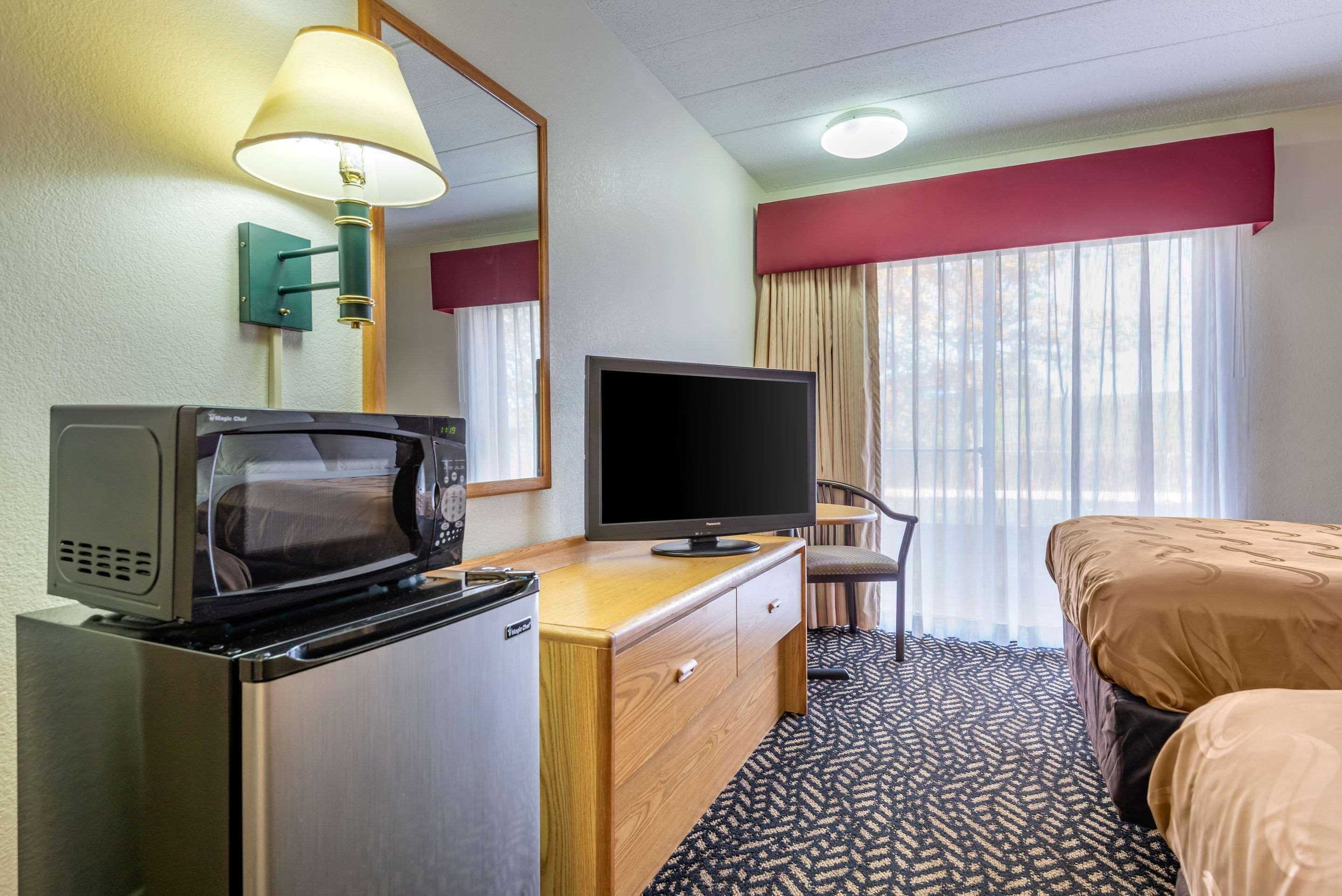 Quality Inn Falconer - Jamestown Exterior photo