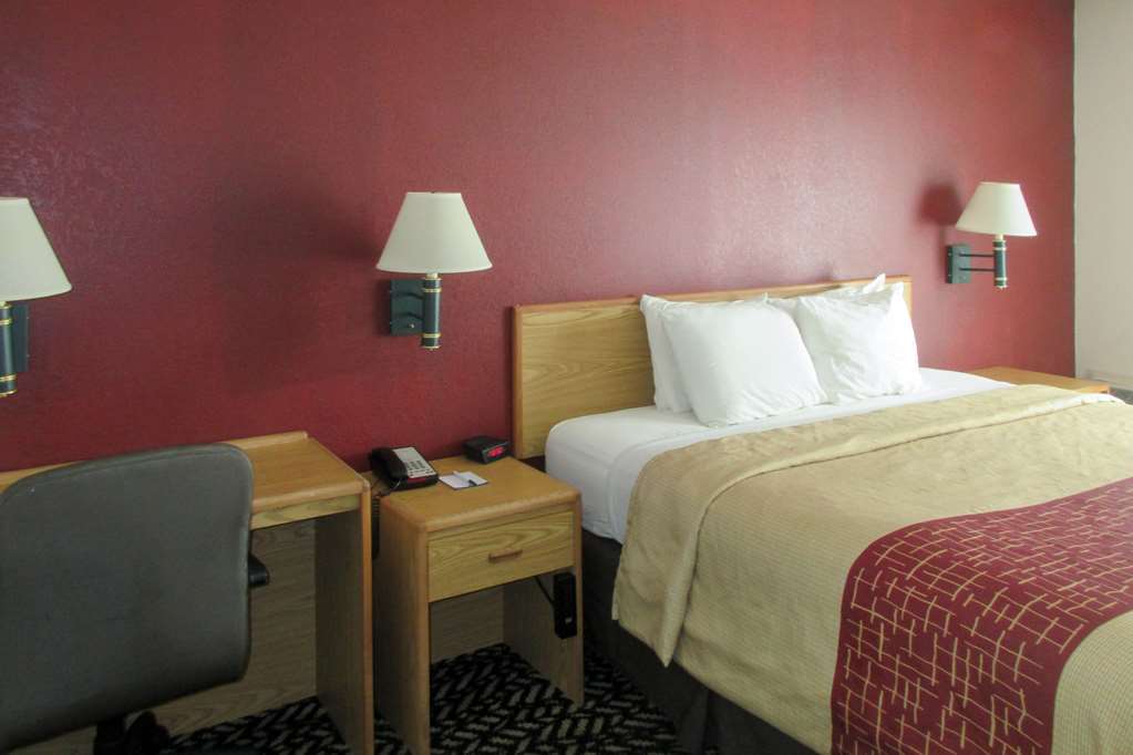 Quality Inn Falconer - Jamestown Room photo